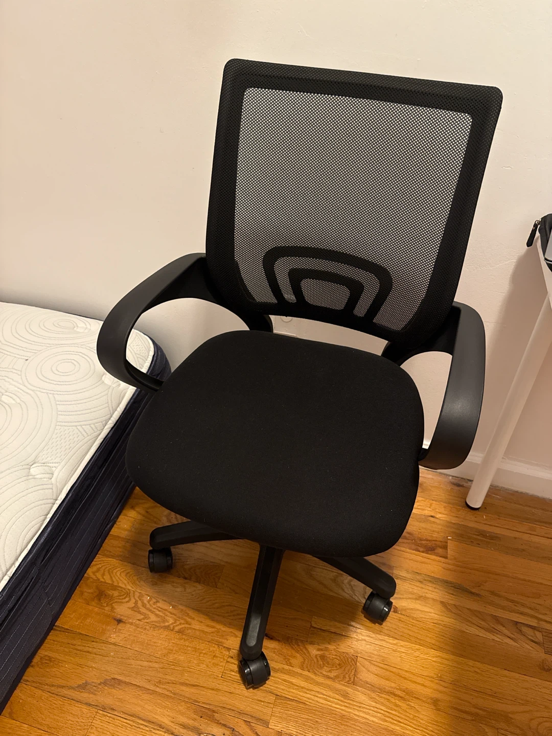 Black Mesh Office Chair