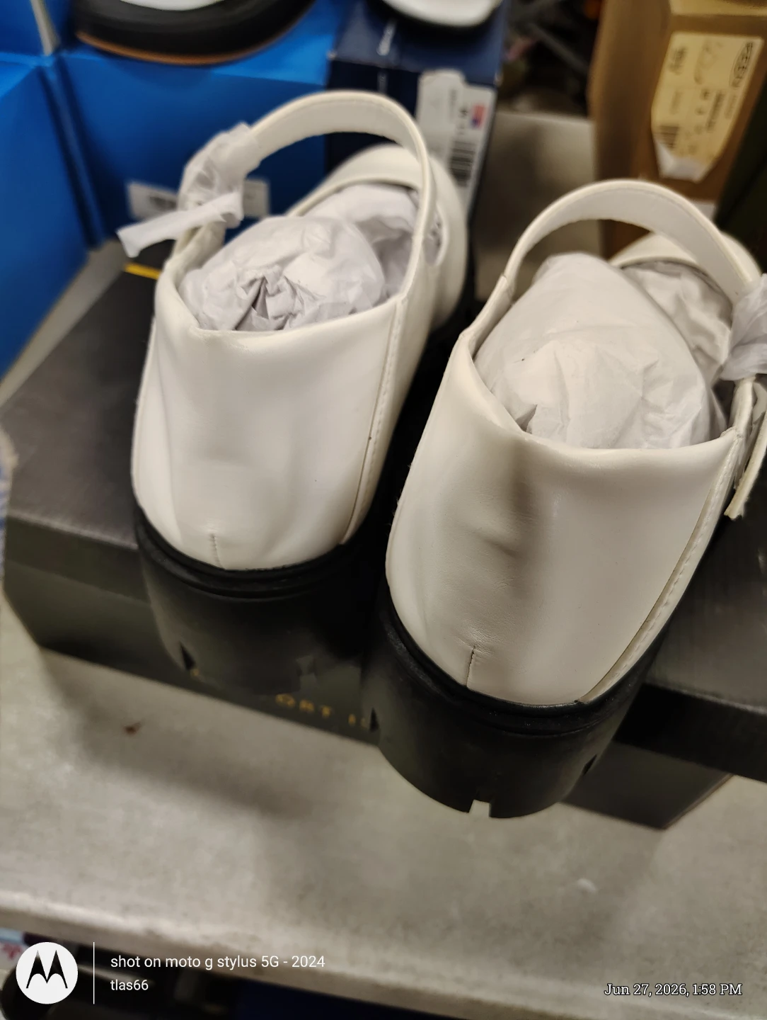 IDIFU White PU Mary Jane Shoes - US 9.5 - photo 5
