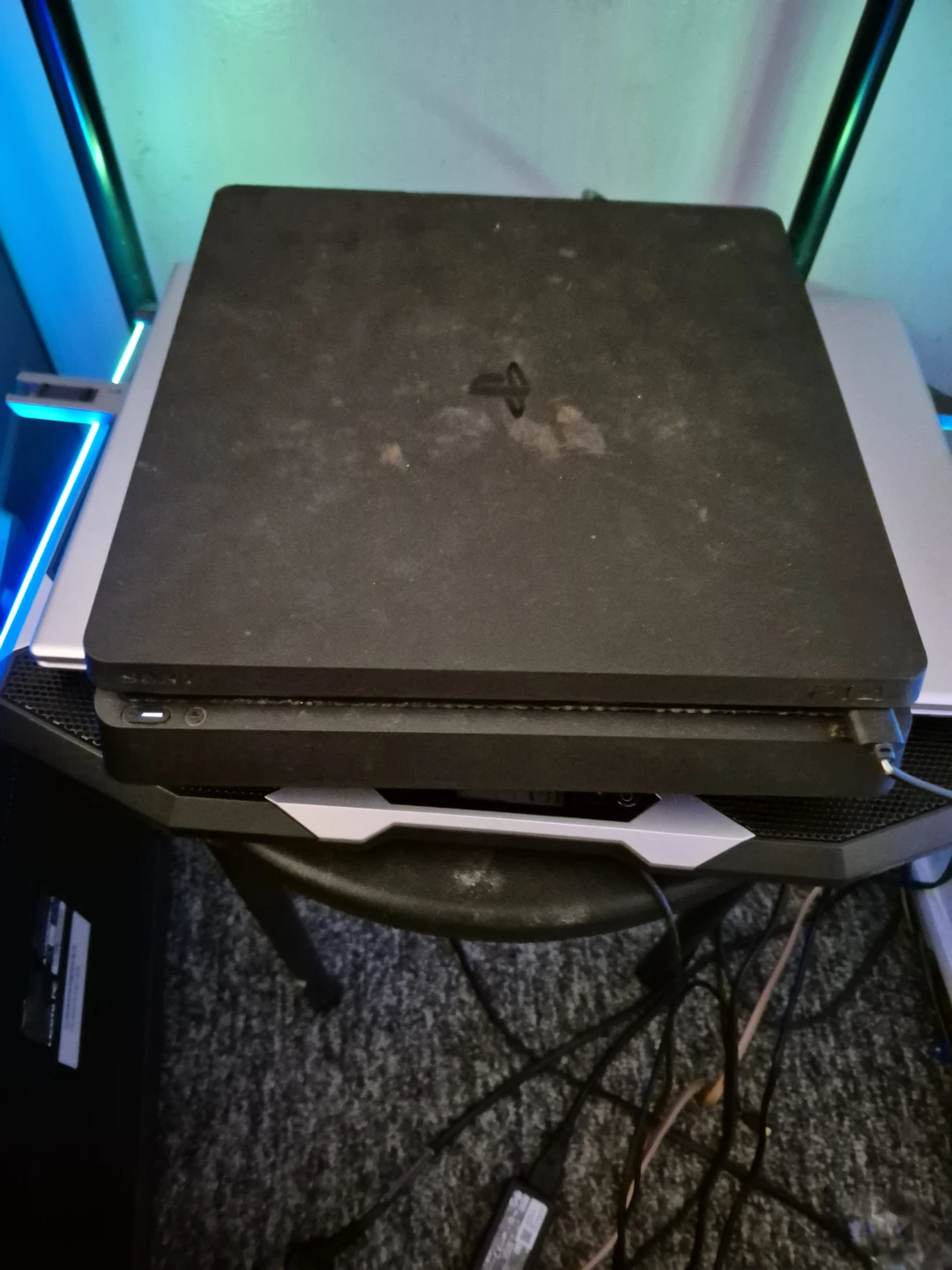 Sony PlayStation 4 Slim Console - photo 2