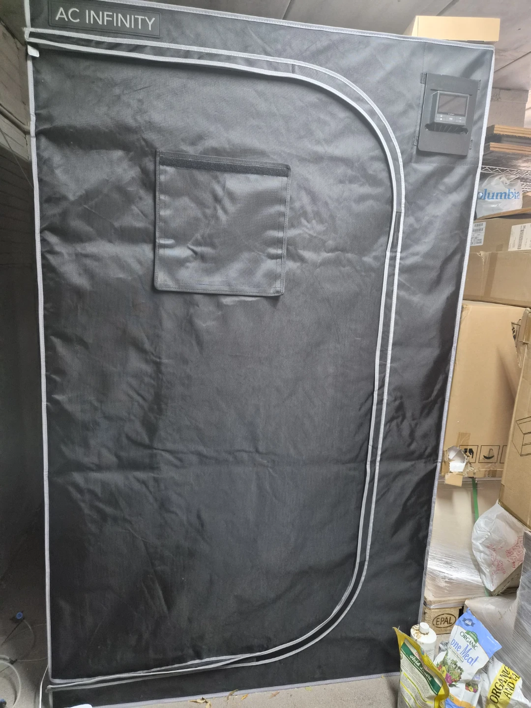 AC Infinity 4x4 Grow Tent - photo 5