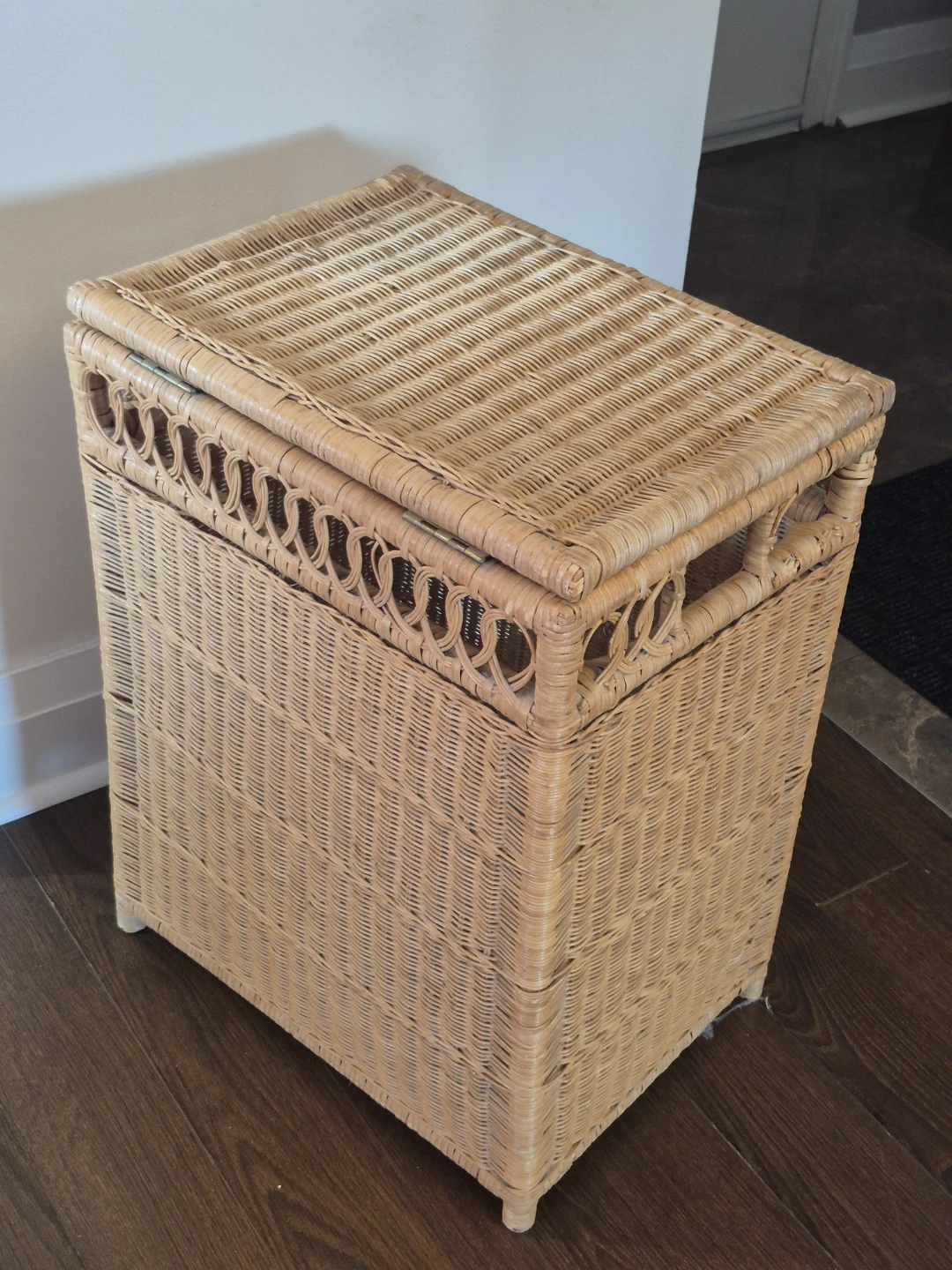 Wicker Laundry Basket