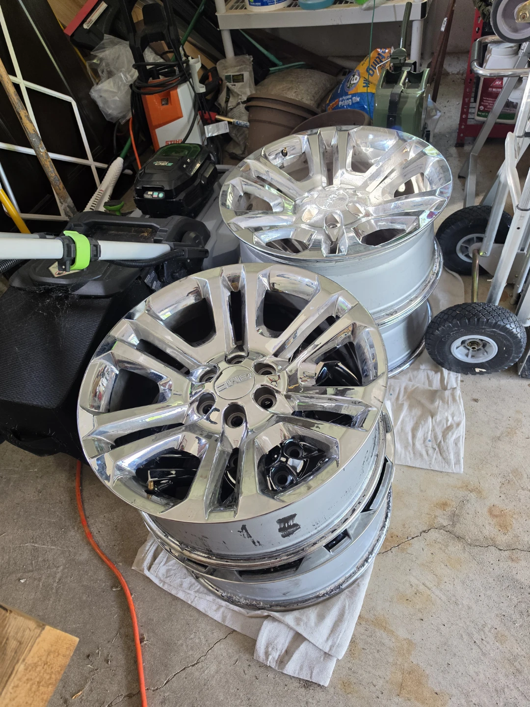 GMC Chrome Wheels (Set of 4) - photo 2