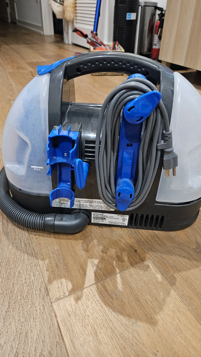 Bissell Little Green Pet Deluxe Portable Carpet Cleaner - photo 2
