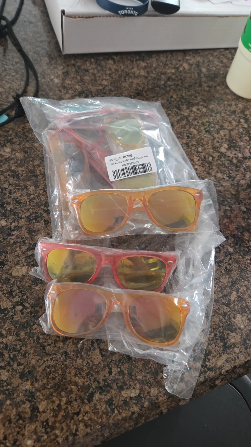10 Pairs of Mirrored Sunglasses