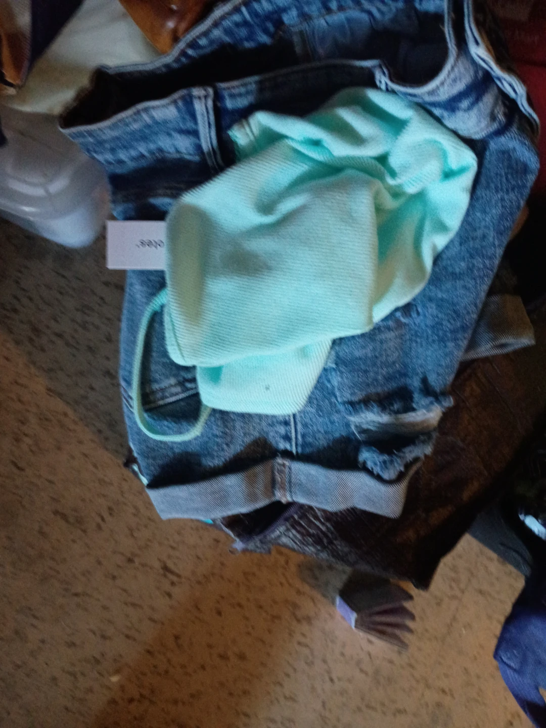 Tons of clothes size 00 or sm