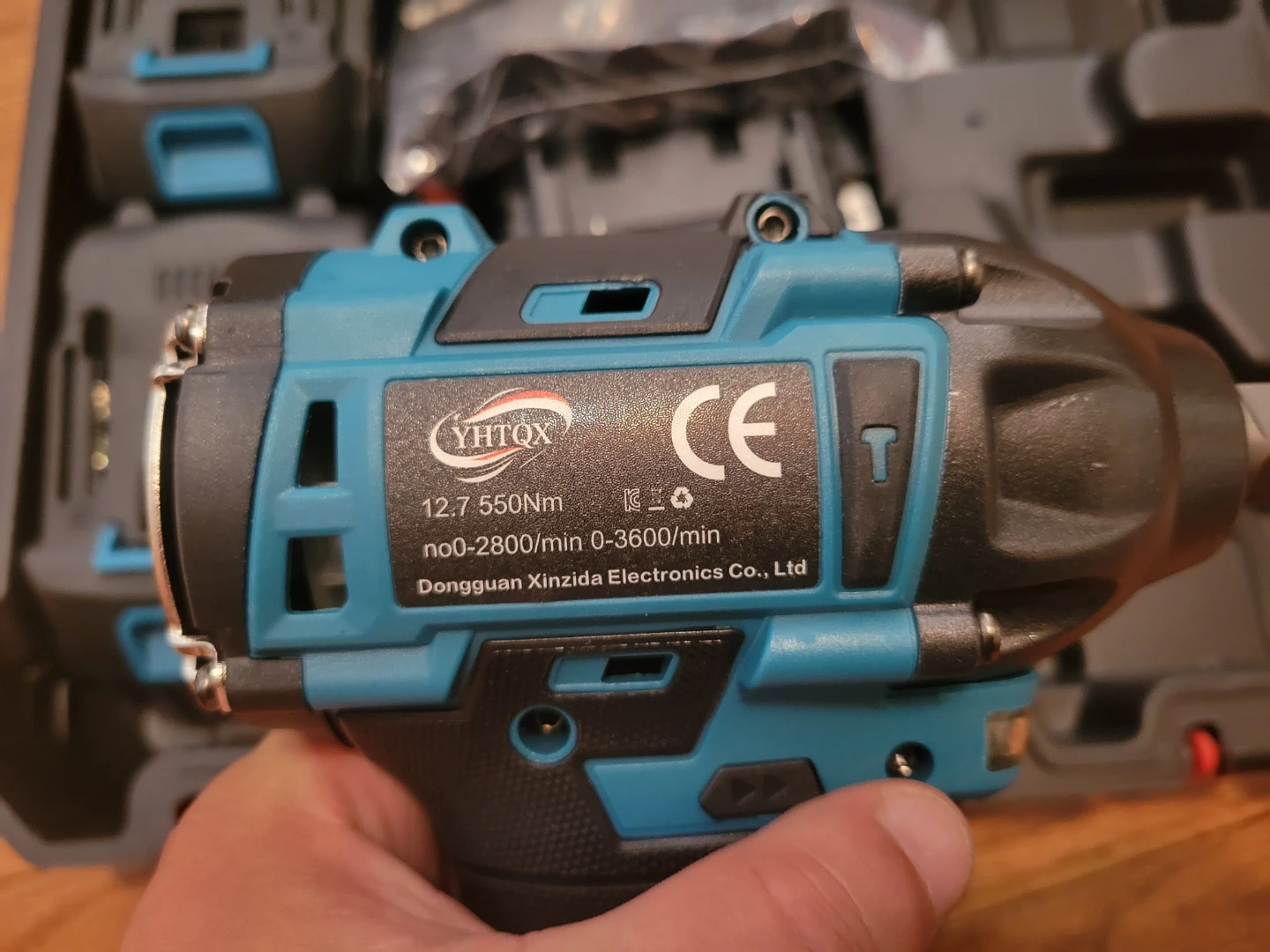 NEW YHTQX Cordless Impact Wrench Kit - photo 4