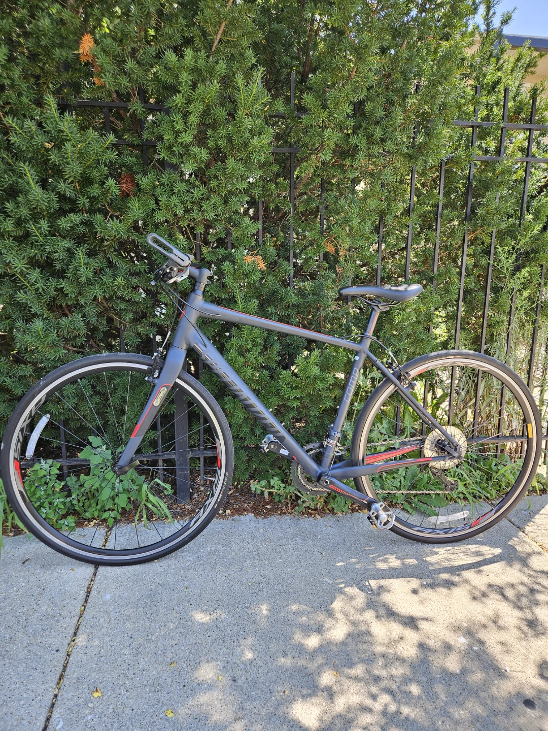 Specialized Sirrus COMP Hybrid Bike