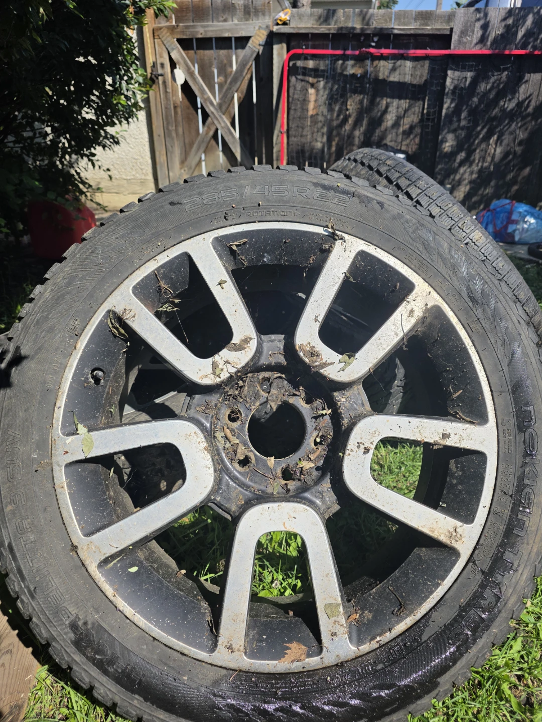 Set of 4 Winter Tires on Rims - photo 3