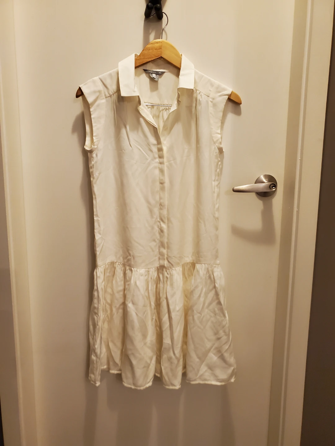 Tegan Cream Sleeveless Button-Up Dress