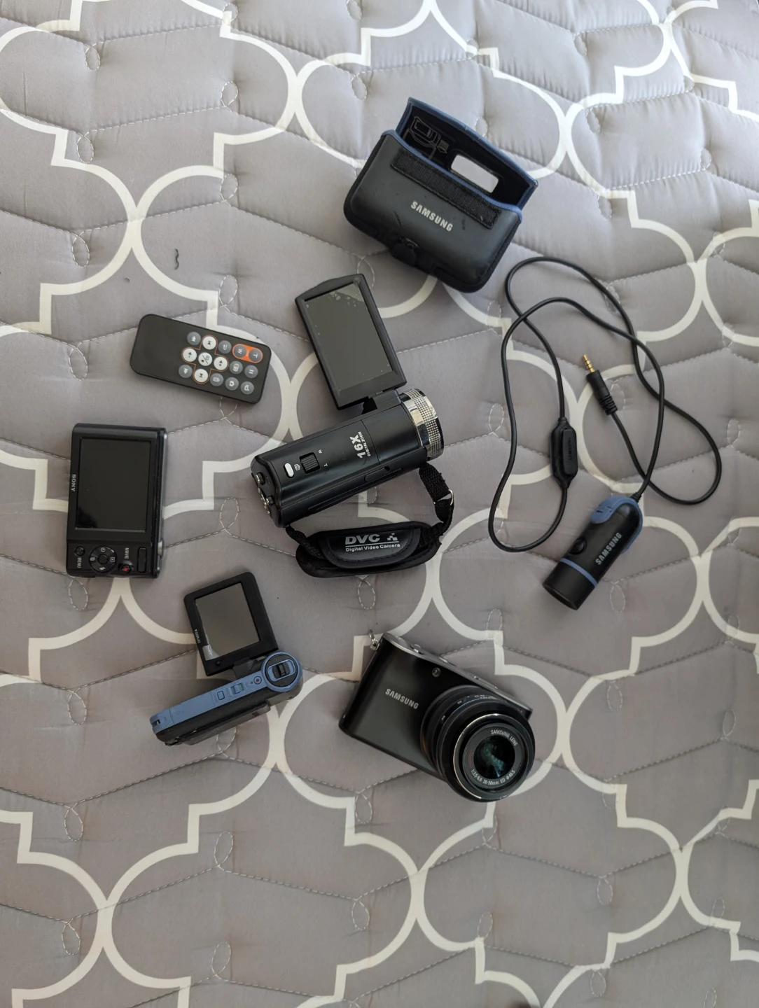 Bundle of old cameras