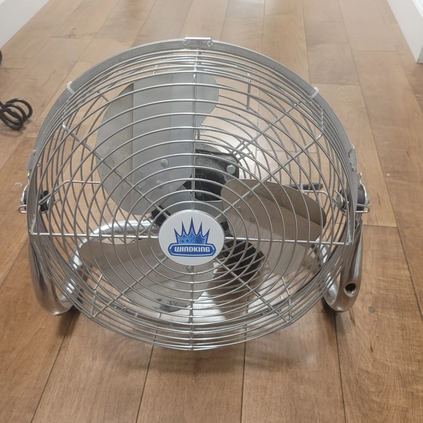 HEAVY DUTY WINDKING FLOOR FAN