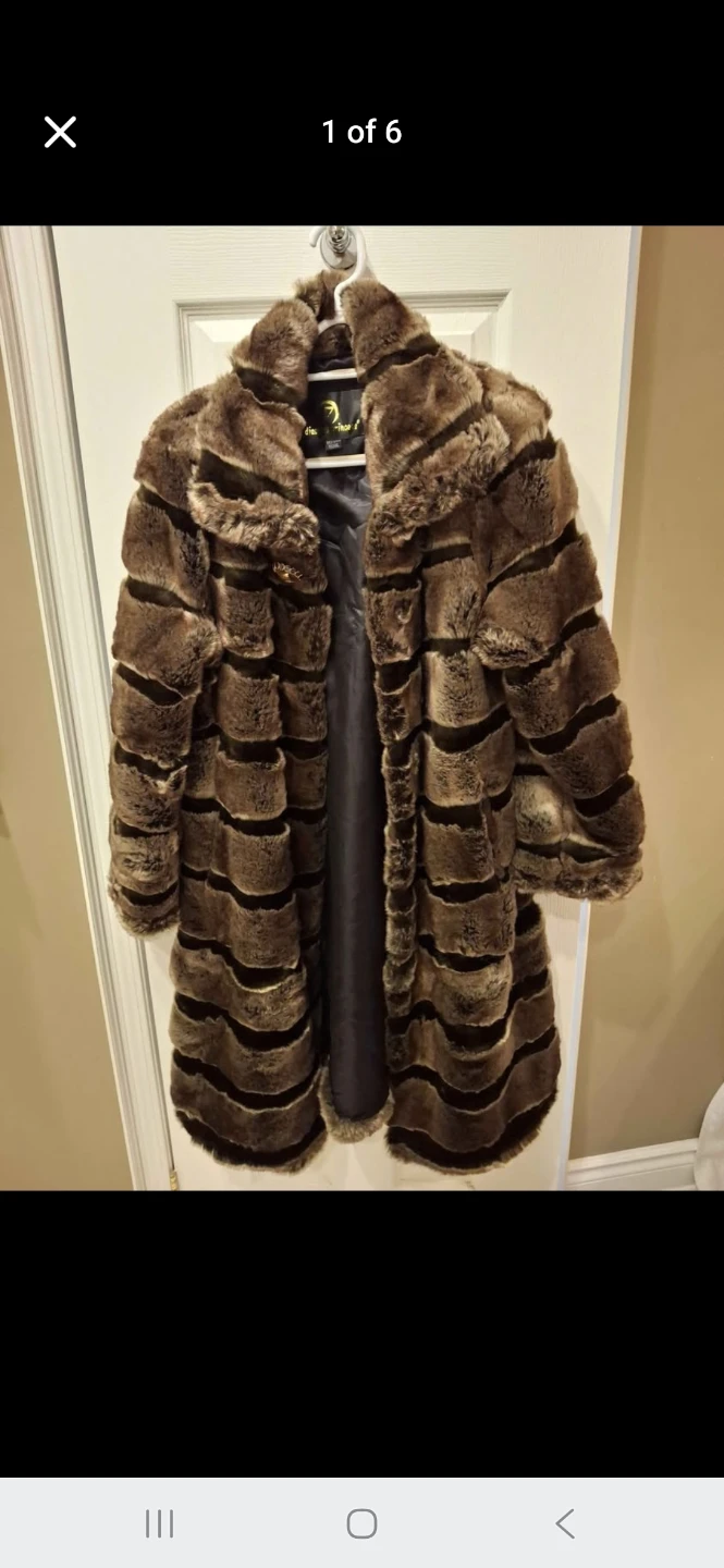Women's Faux Fur Coat