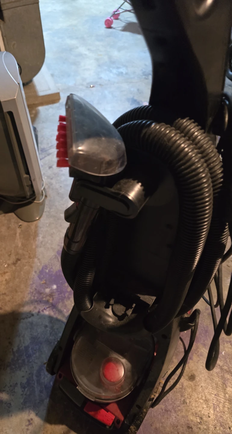 Bissell ProHeat 2X Revolution Carpet Cleaner - photo 3