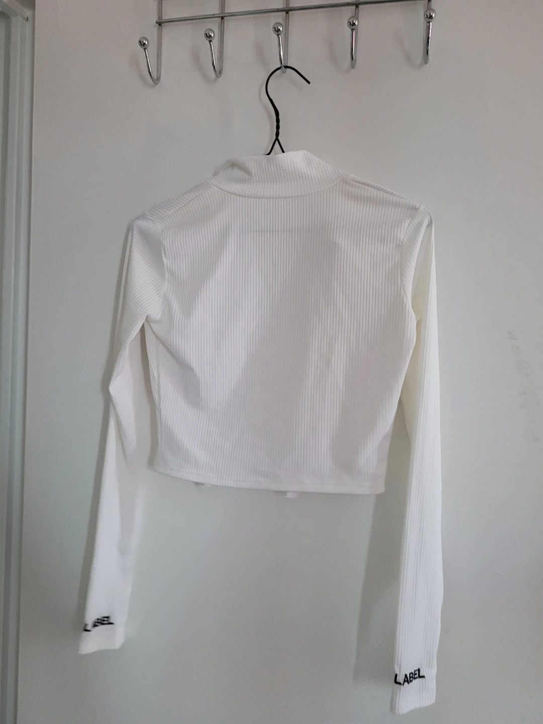 White Cropped Ribbed Top - photo 2