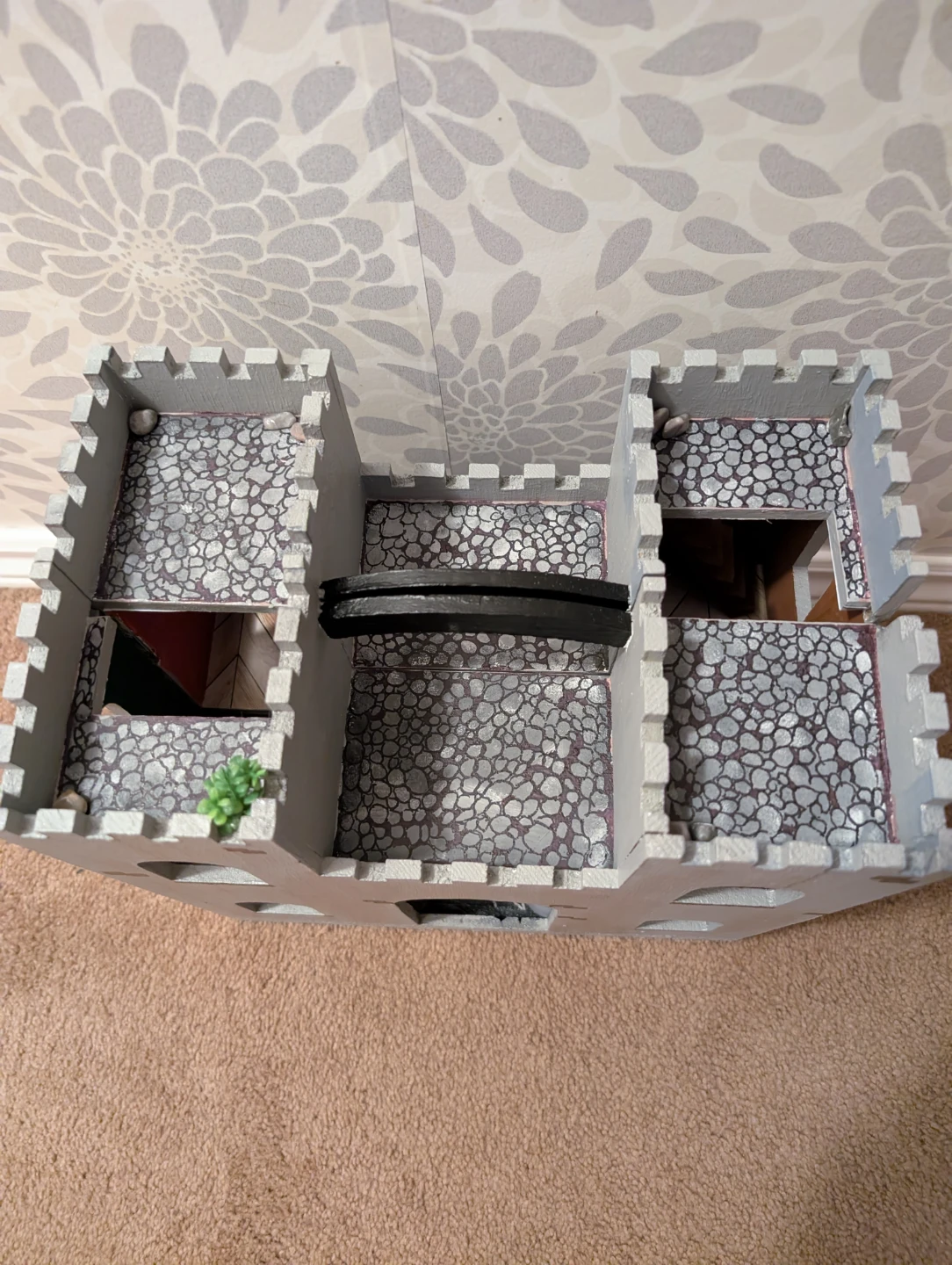 Wooden Toy Castle with Figures - photo 2