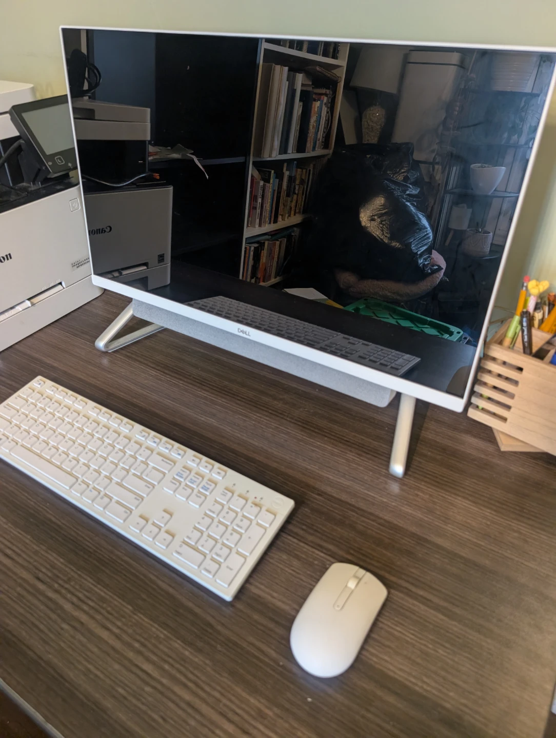 Dell Inspiron 7700 27" All-in-One Desktop Computer