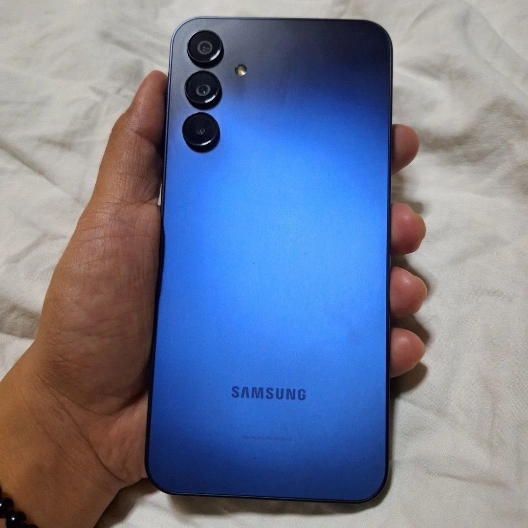 Samsung a15 5G 128GB Unlocked 5000 mah battery