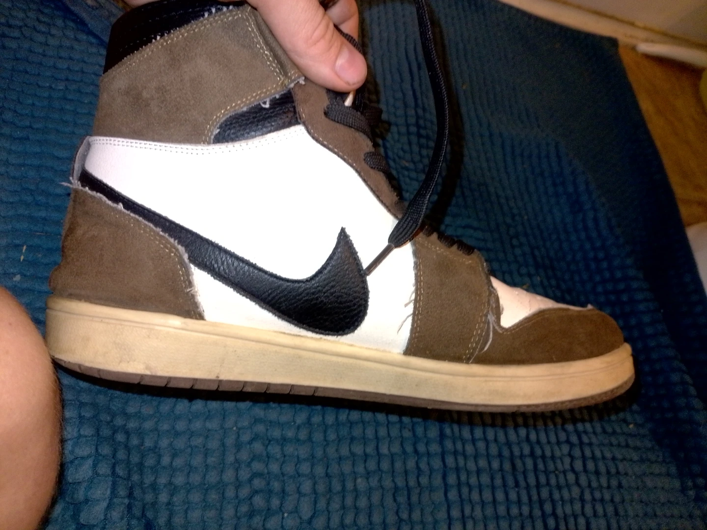 Travis Scott Air Jordan 1s - photo 2