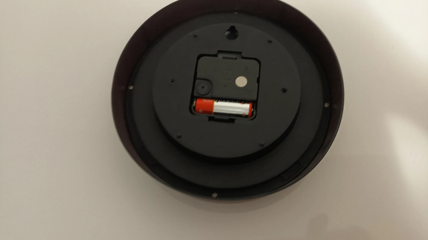 Round Wall Clock - photo 2