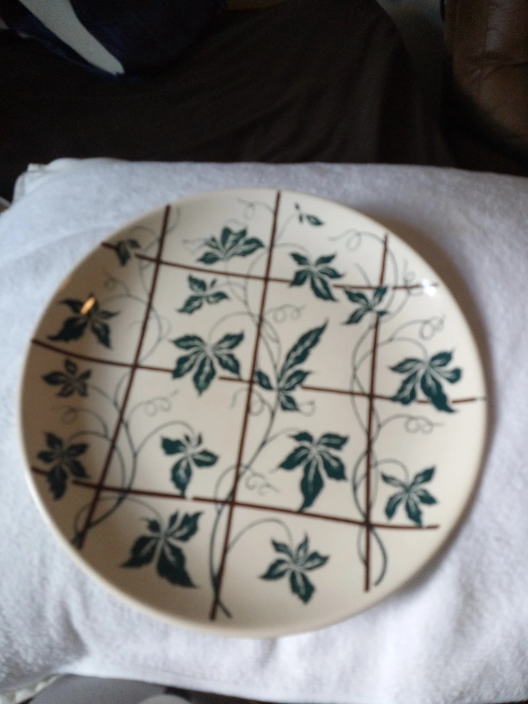 Eldean Pottery "Climbing Vine" Plate