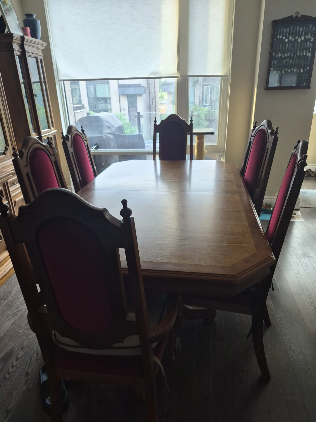 Solid Wood China Cabinet and Dining Table Set - photo 3