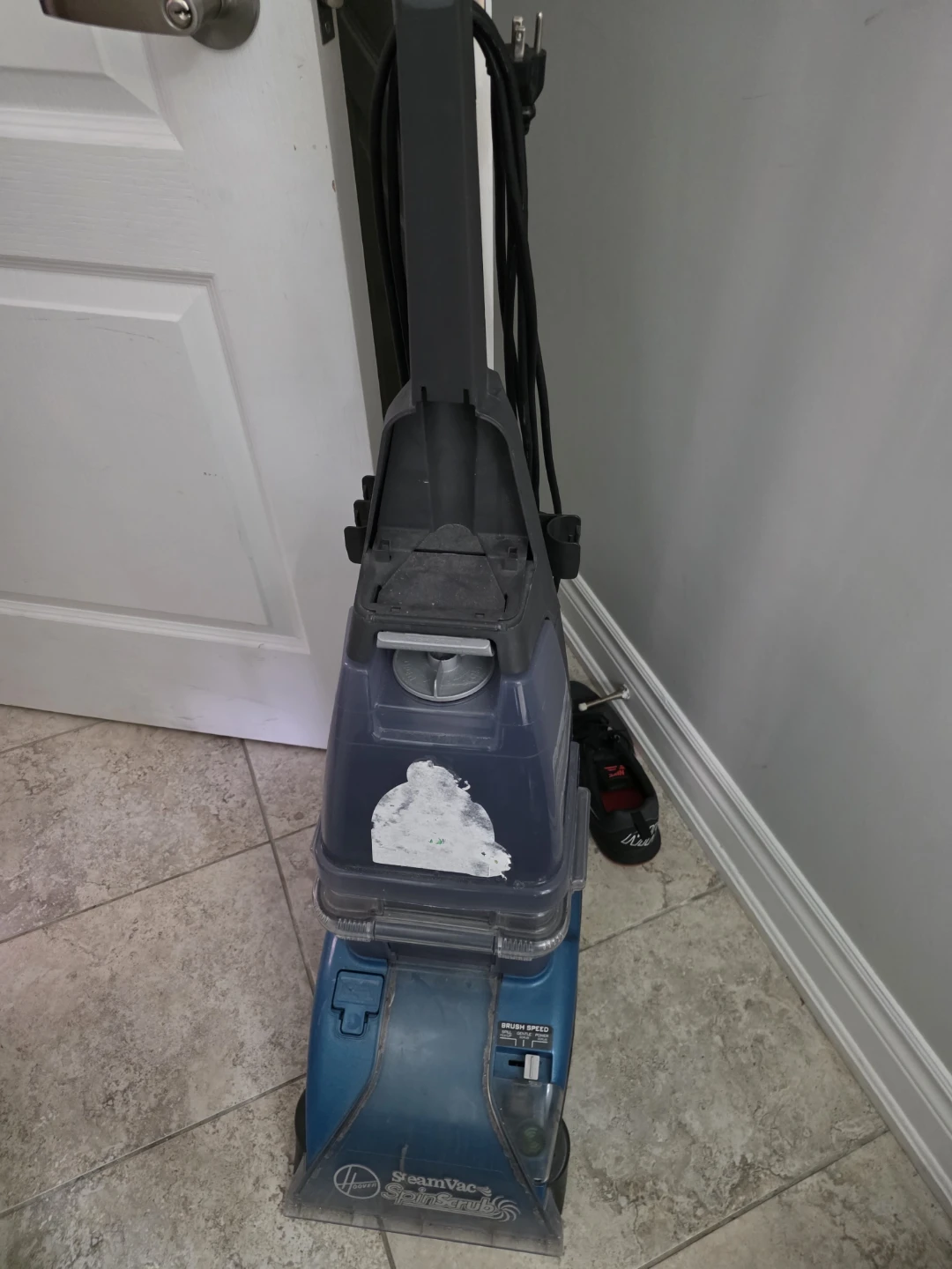 Hoover SteamVac SpinScrub Carpet Cleaner