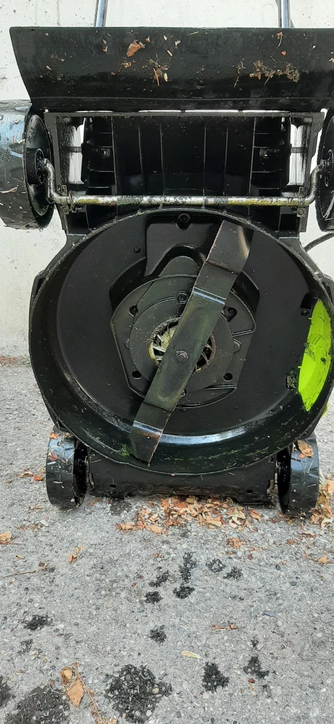 LawnMaster Compact 18" Electric Lawnmower - photo 4