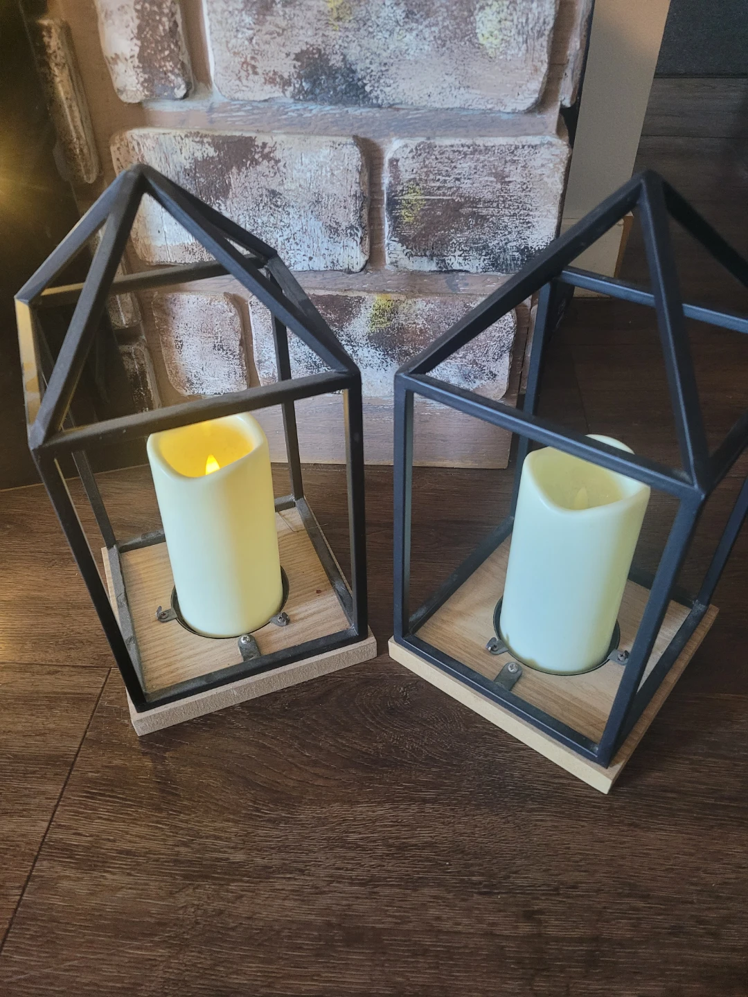 Set of 2 Geometric Lanterns with LED Candles