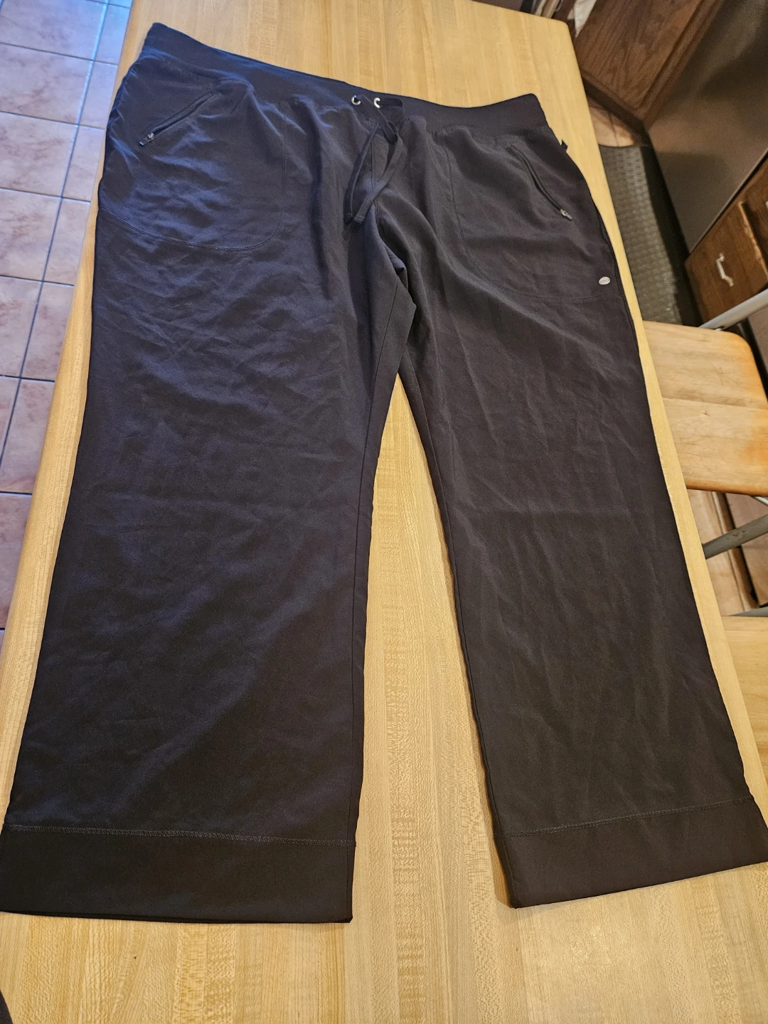 Athletic Works Petite Black Pants - 2XL/2G/2TG