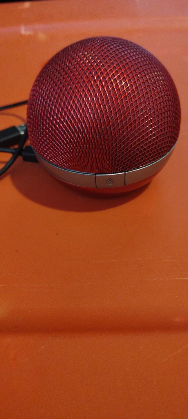 Red iHomePortable Bluetooth Speaker