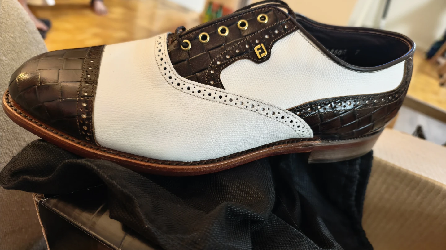 FootJoy Classics Golf Shoes
