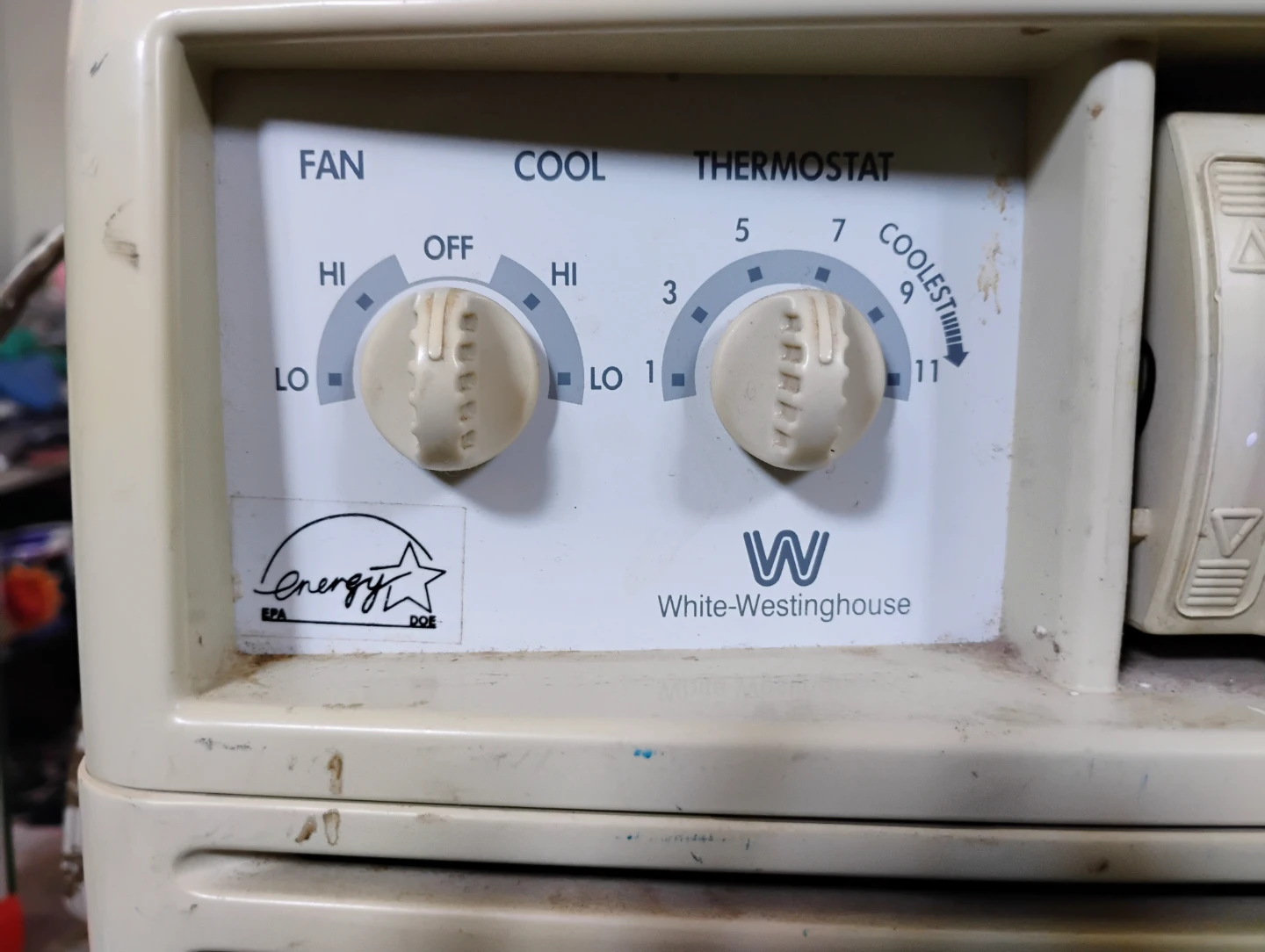 White-Westinghouse 5000 BTU Window Air Conditioner - photo 2