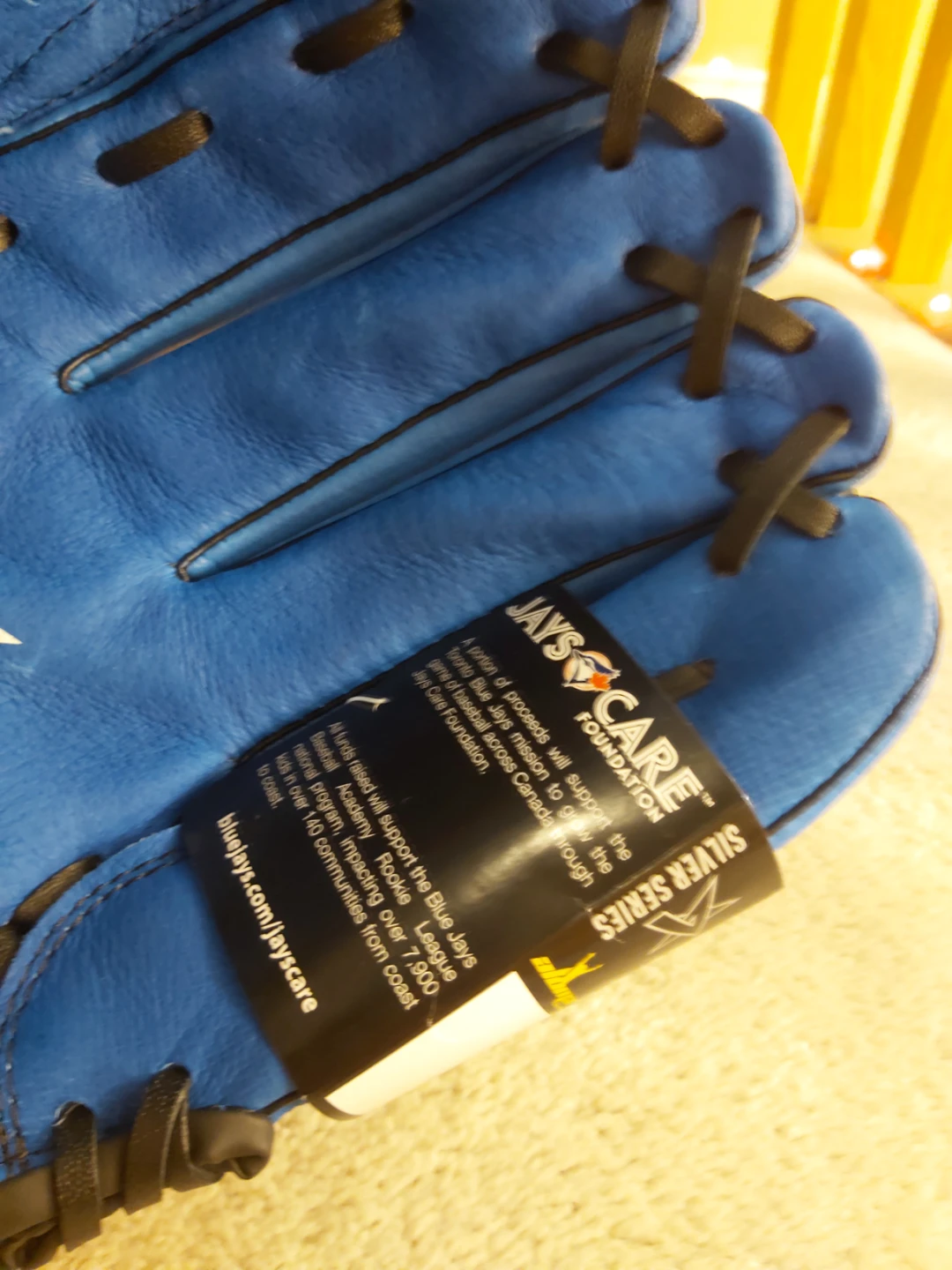 NEW RHT Alommar 12 Inch Baseball Glove - photo 5
