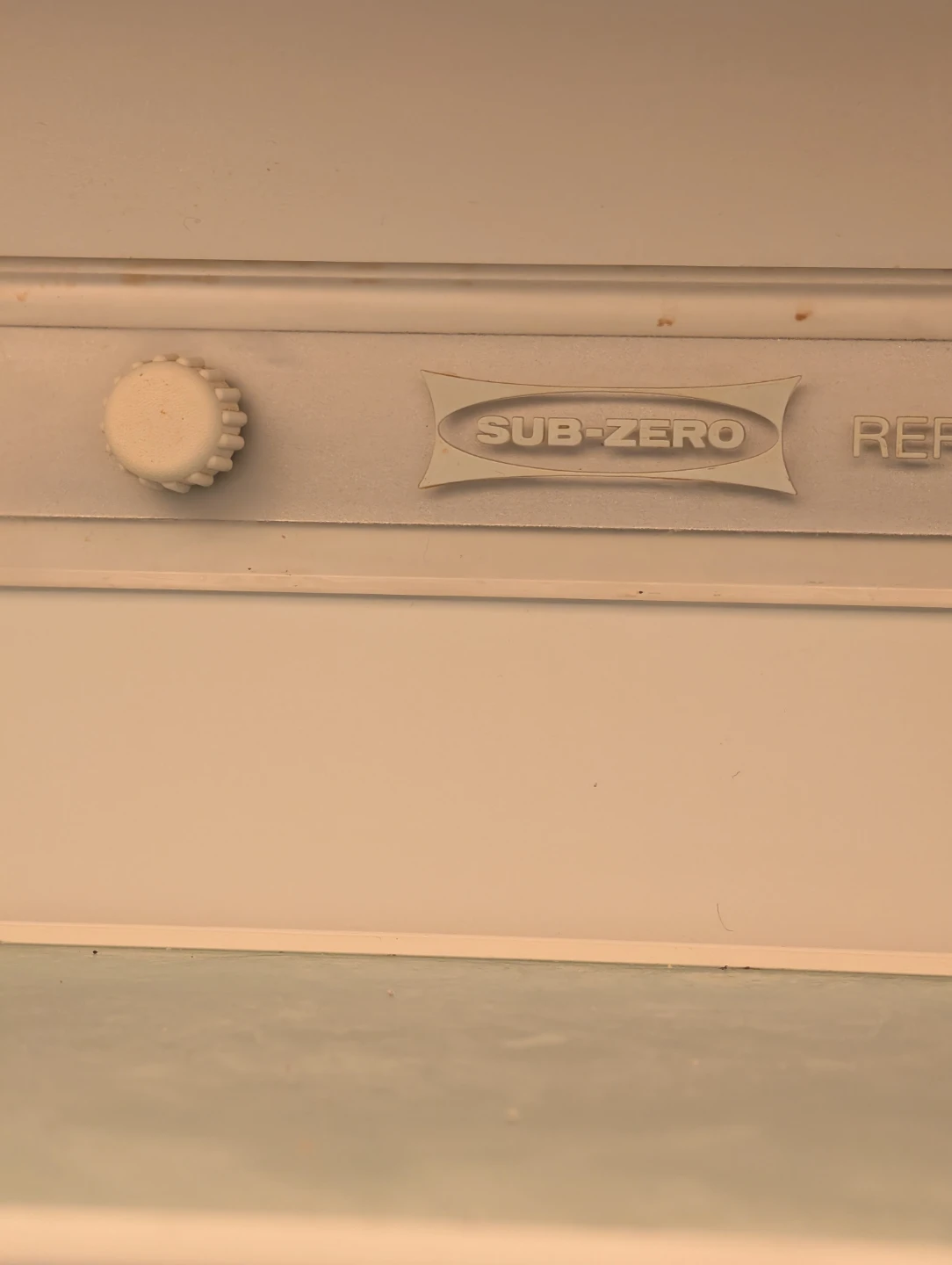 Sub-Zero Refrigerator - photo 2