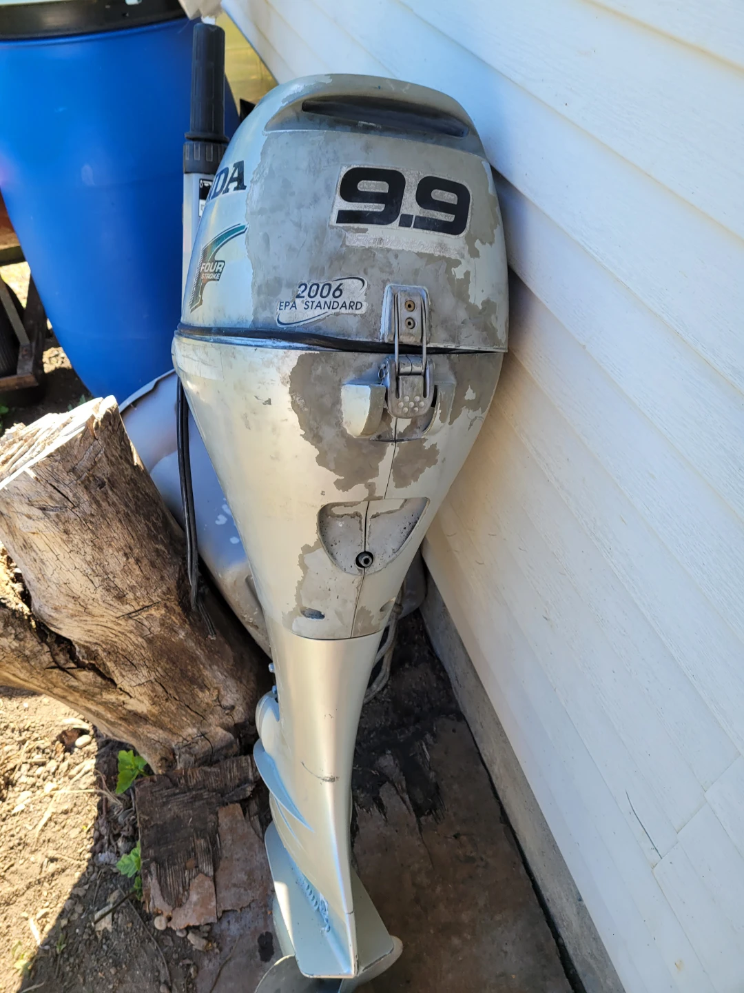 Honda 9.9 Outboard Motor - photo 2