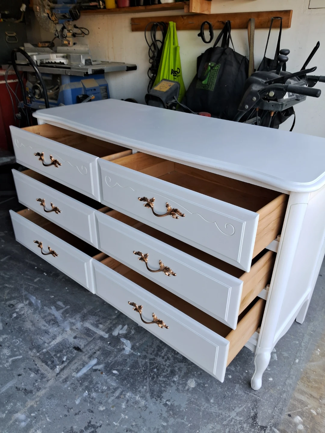 White 6-Drawer Dresser with Ornate Hardware - photo 3