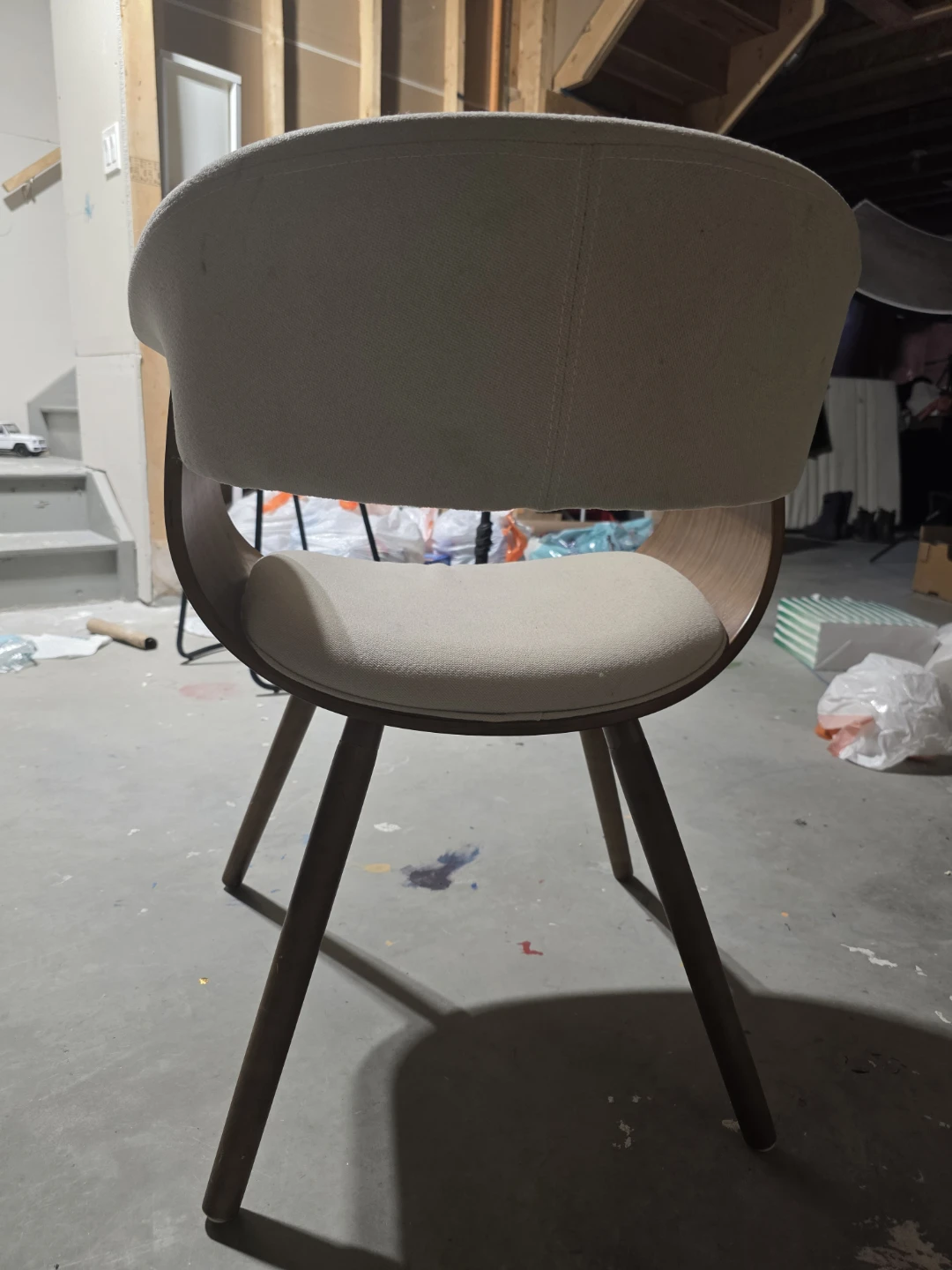 Cream Upholstered Accent Chair with Wooden Base - photo 3