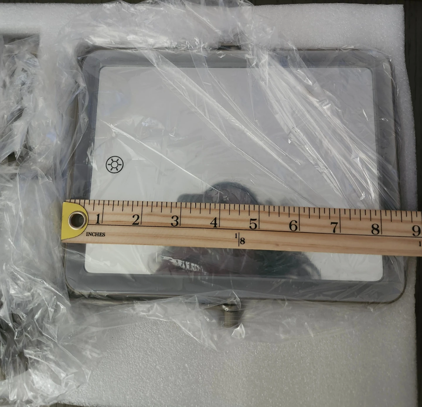 Rechargeable wall mounted lighted mirror  open Box New - photo 4