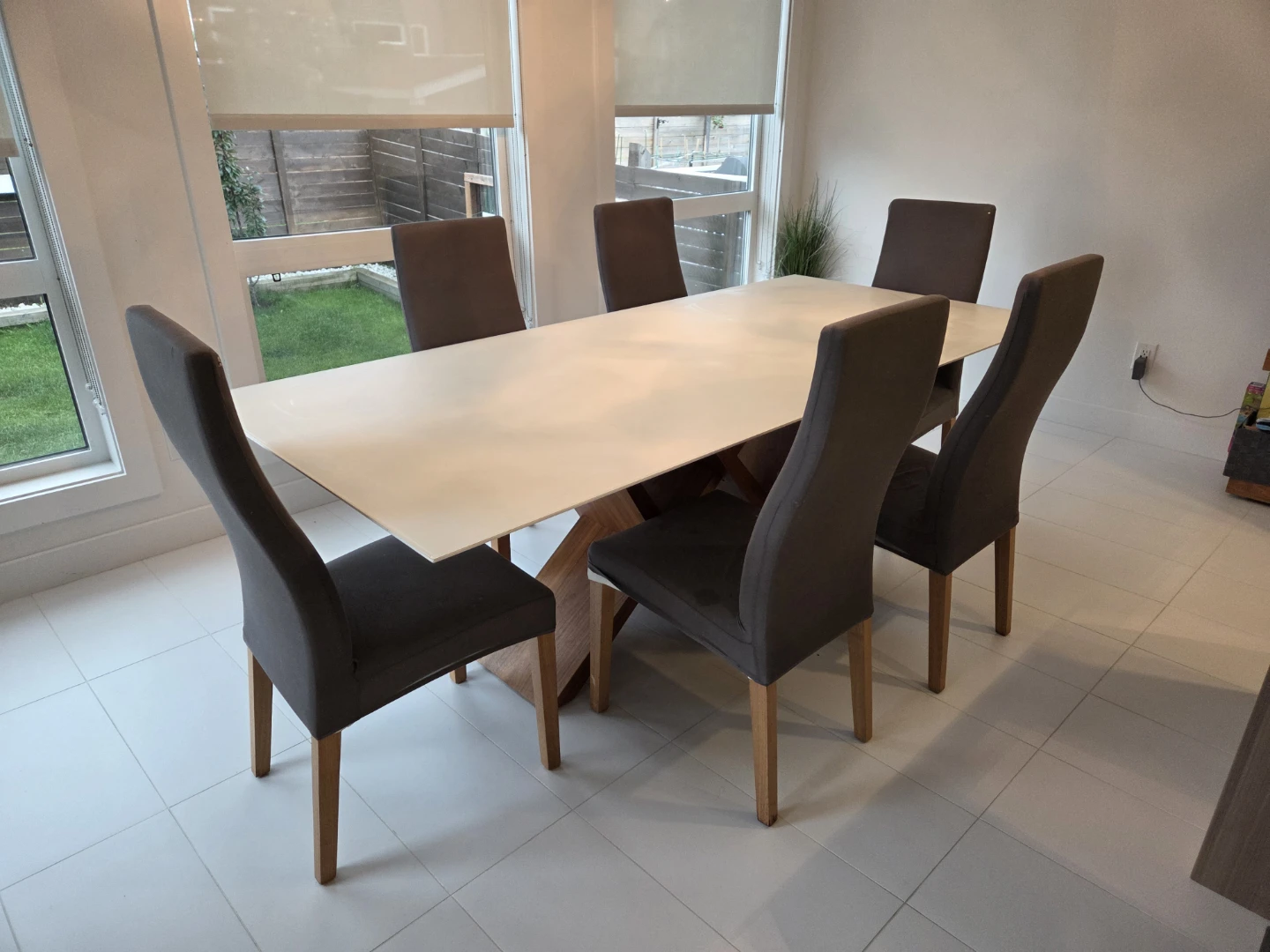 (Mobler) Modern Dining Table with 6 Chairs - photo 3