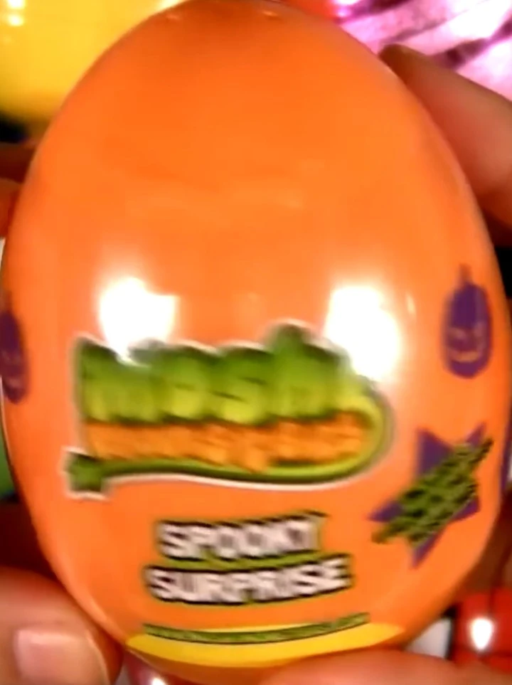 Moshi Monsters Spooky Surprise Egg