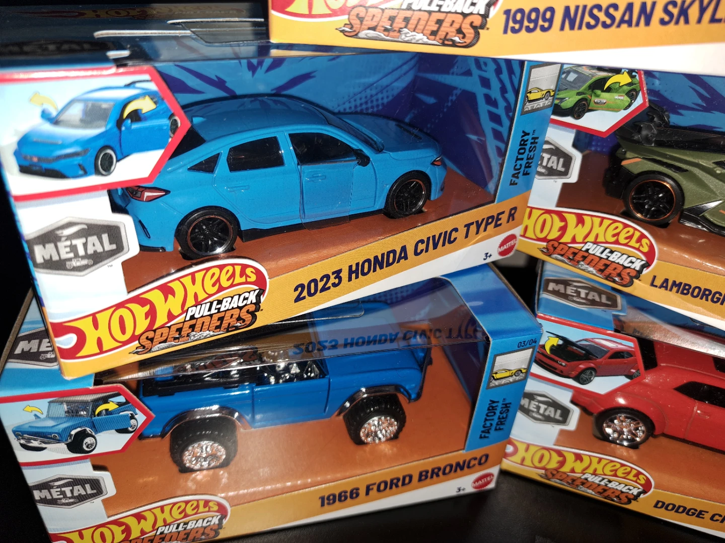 5 HOT WHEELS METAL, PULL BACK SPEEDERS, CIVIC, DODGE, NISSAN.... - photo 3