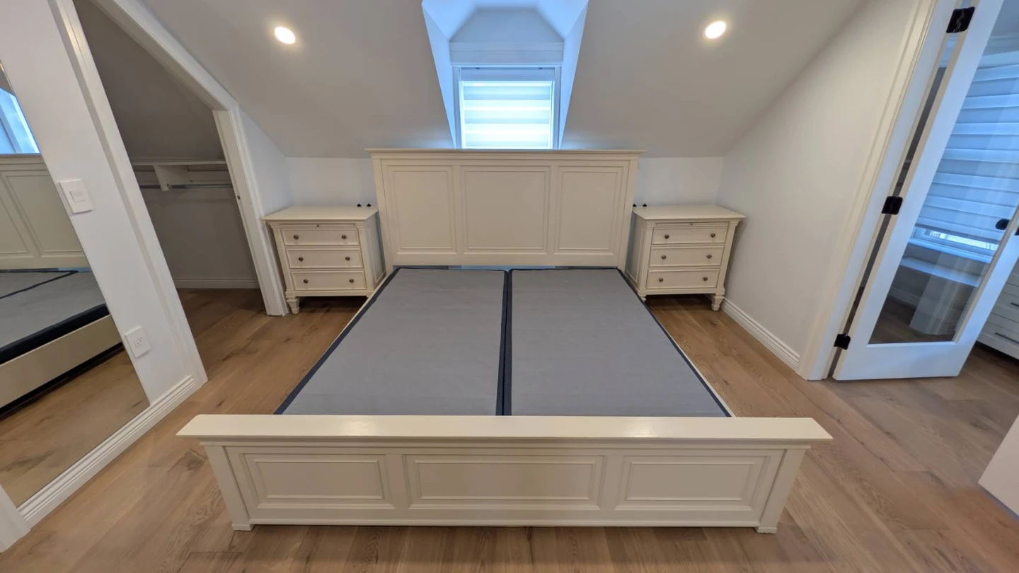 Wood King Bed Frame Set – Pickup Only