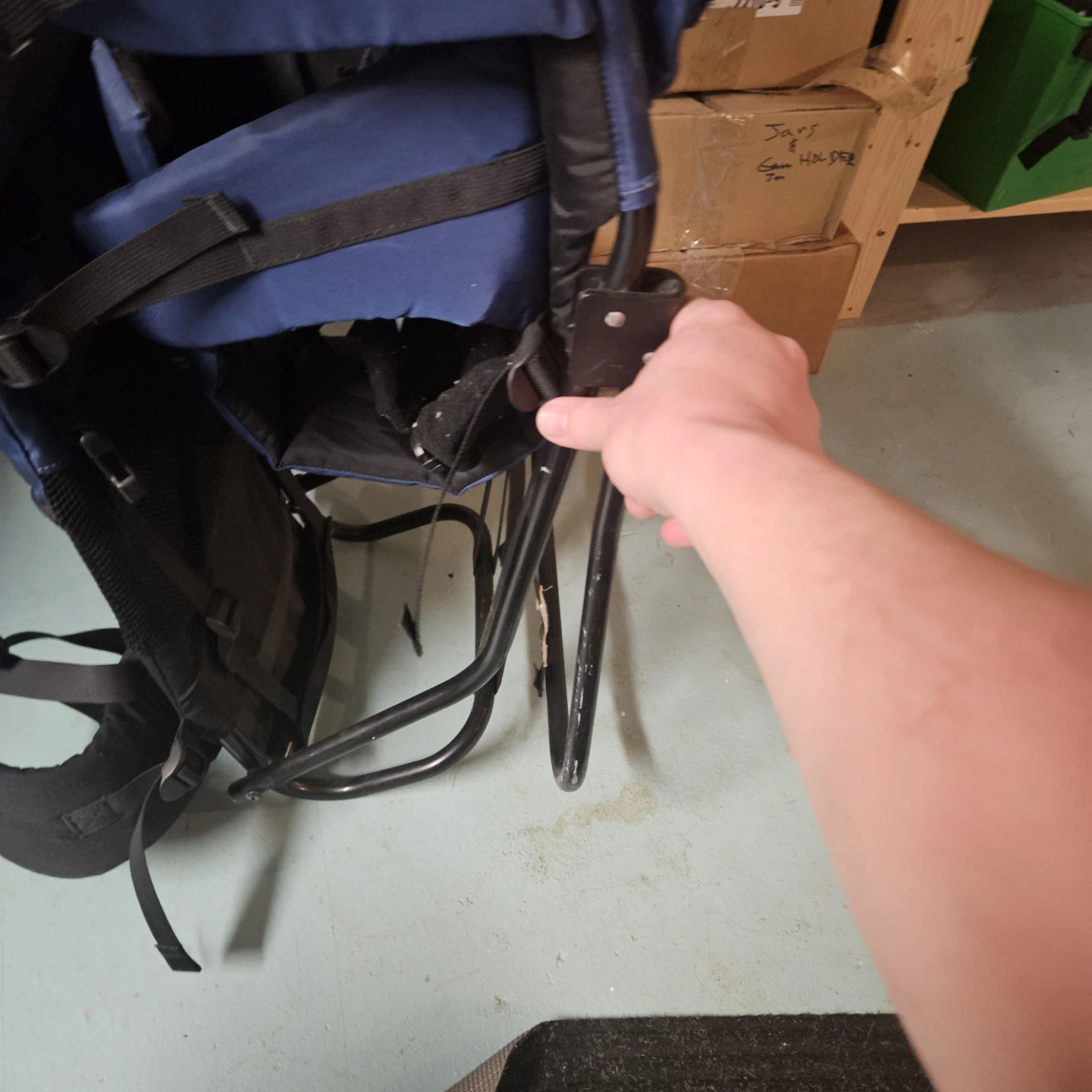 Child carrier back pack with rain cover - photo 5