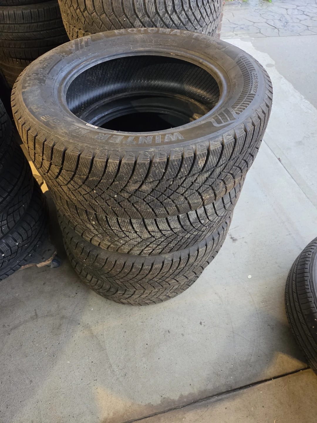 Motomaster Winter Edge II Winter Tires - 225/60R17