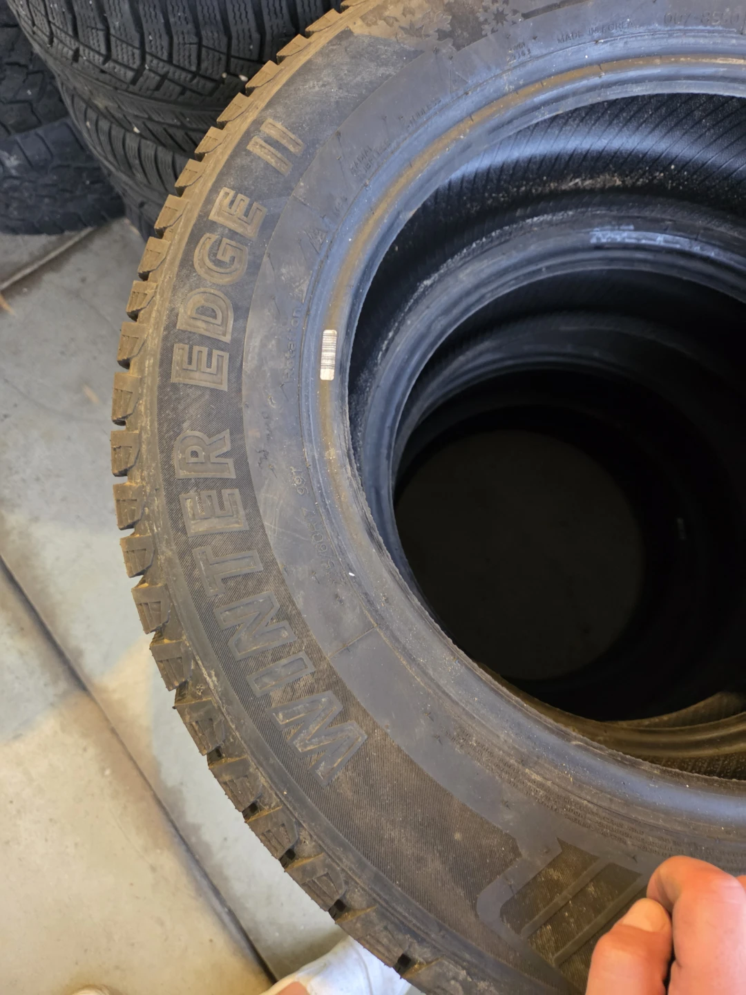 Motomaster Winter Edge II Winter Tires - 225/60R17 - photo 2