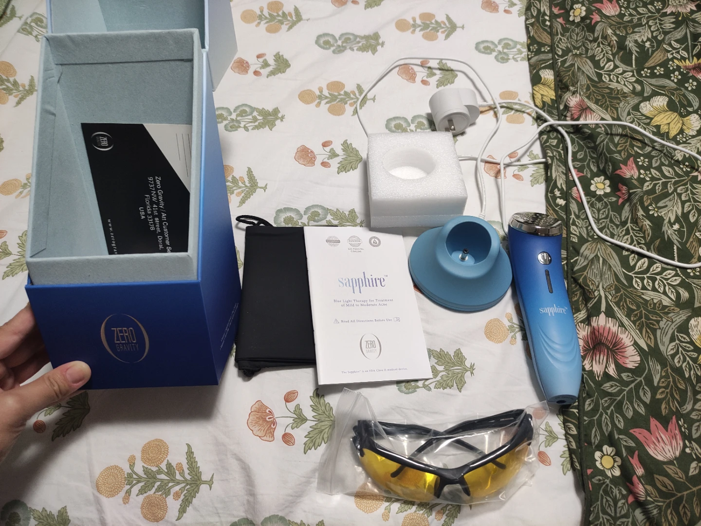 Zero Gravity Sapphire Blue Light Therapy Device