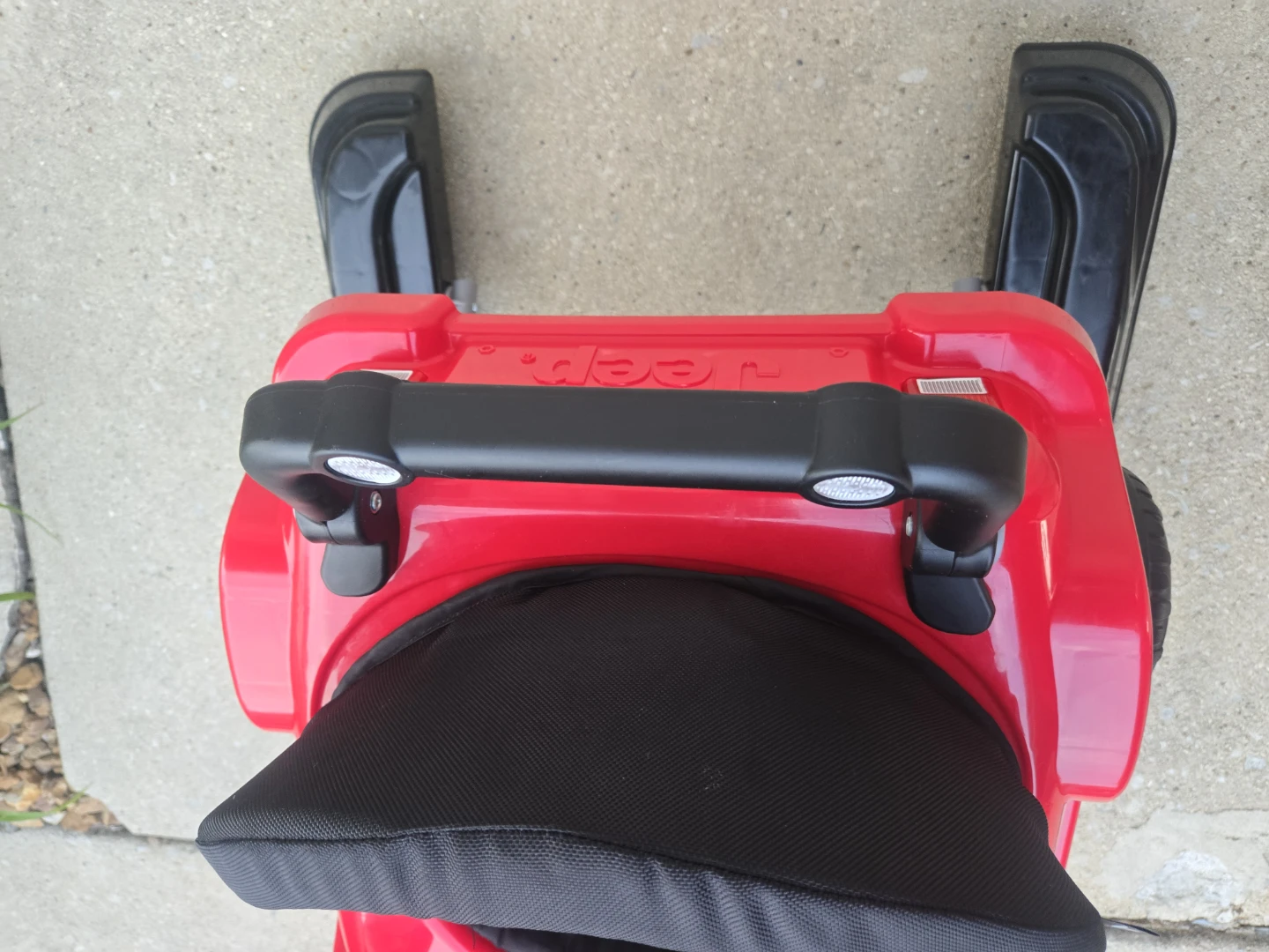 Jeep Baby Walker With Lights and Sounds – Excellent Condition - photo 4