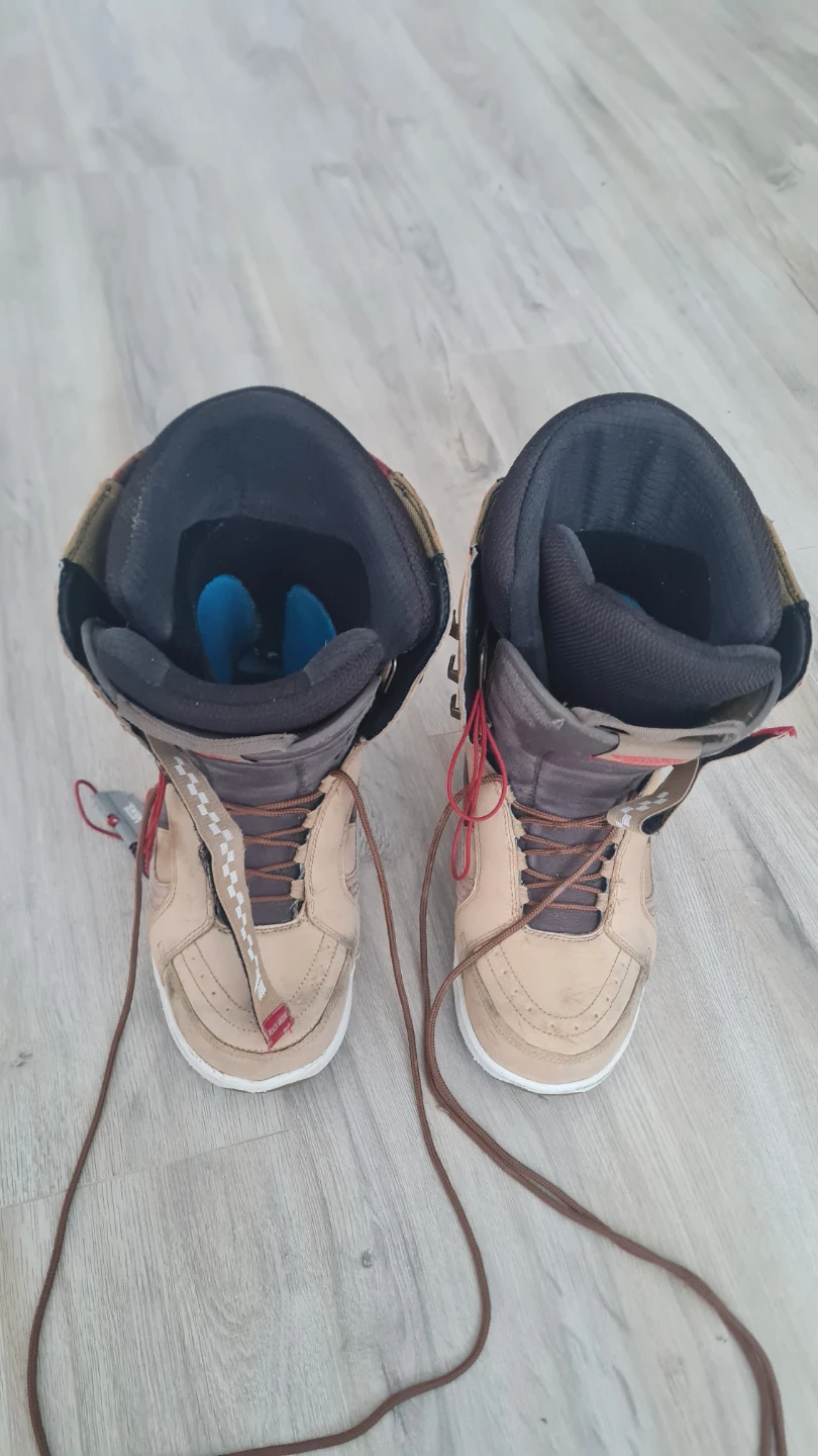 Vans Snowboard Boots US 9.5