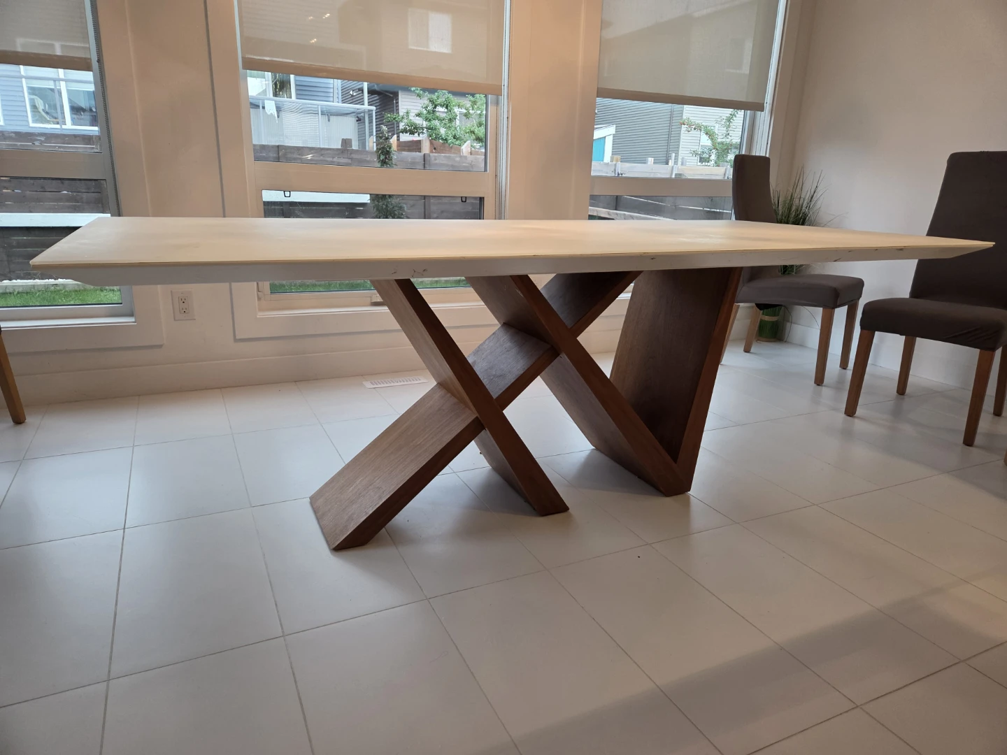 (Mobler) Modern Dining Table with 6 Chairs