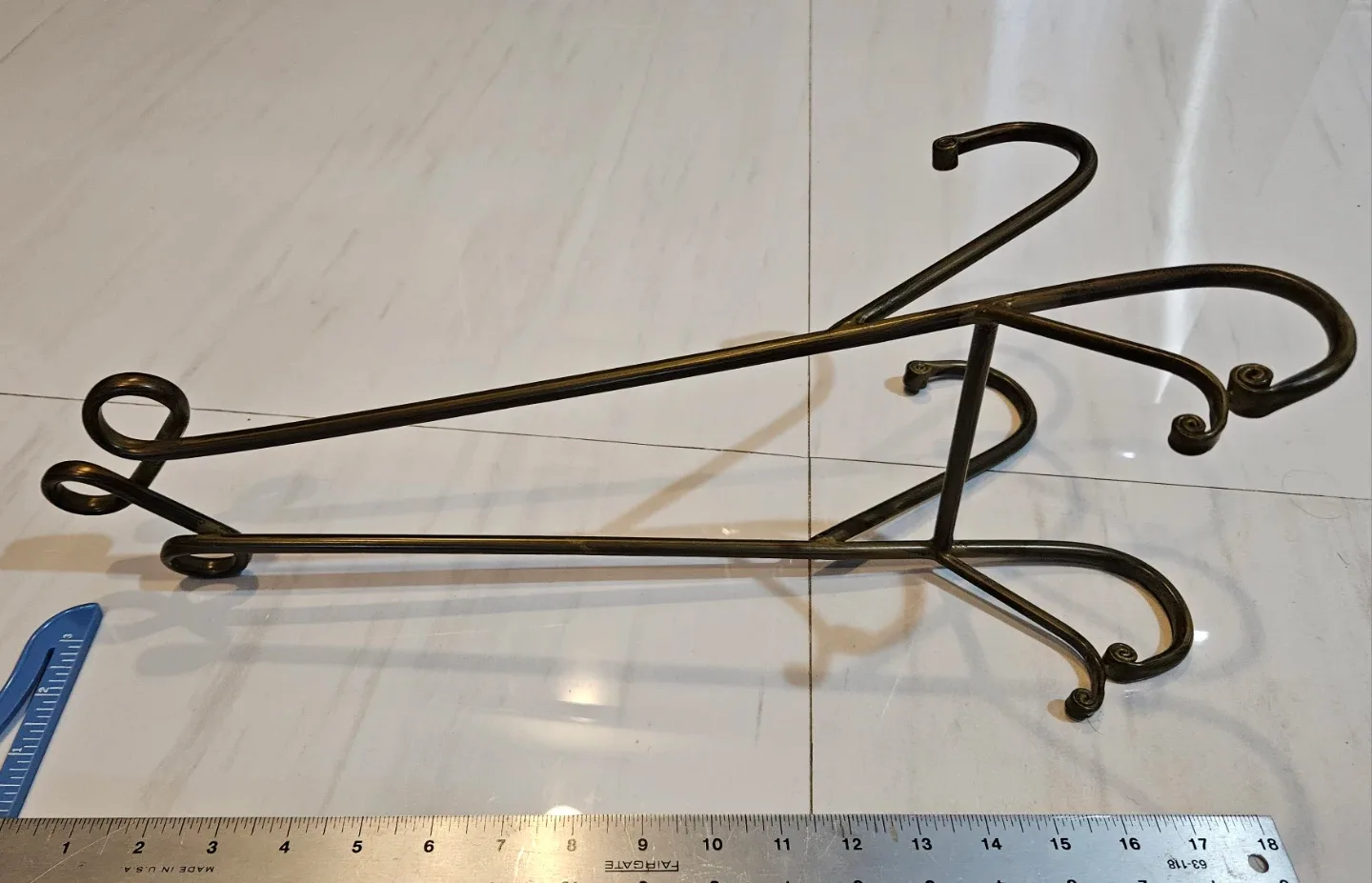 Metal frame holder - photo 2